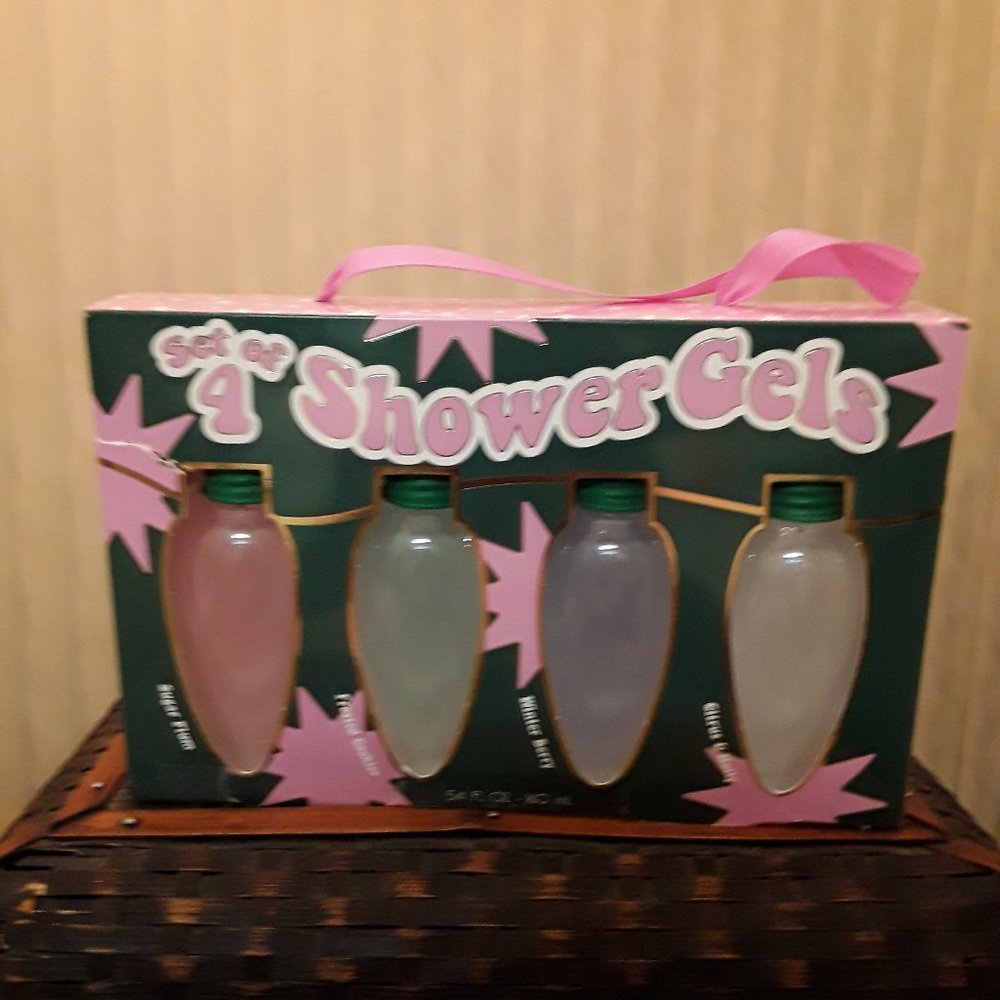 Set of 4 Shower Gels Bulb Shaped Multiple Scents NEW